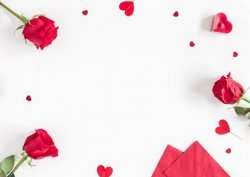 חג האהבה פרחים ולבבות